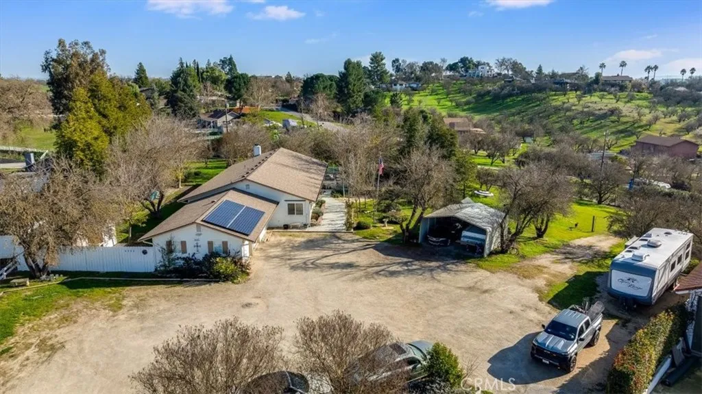 1555 Lyle, Paso Robles, California 93446 home-pic-56