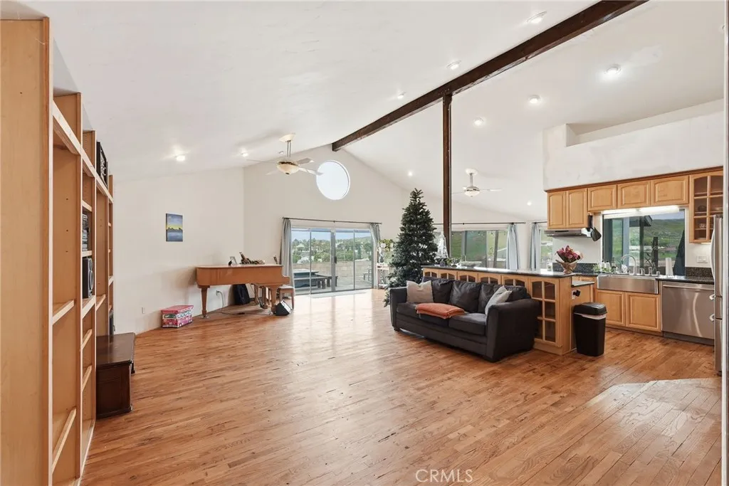 12867 Ranch, Colton, California 92324 home-pic-23