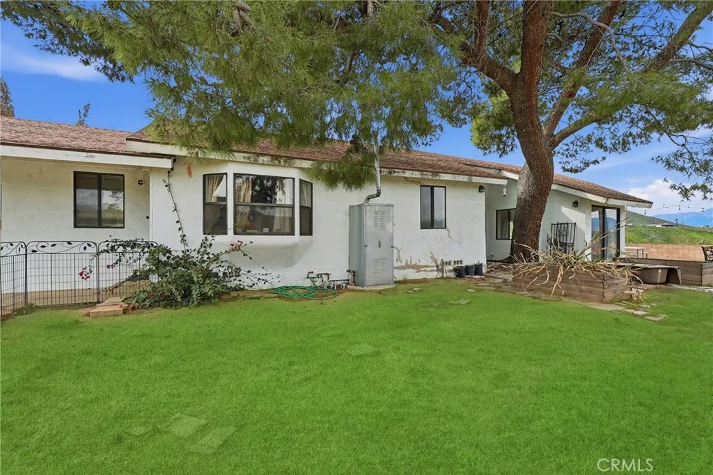 12867 Ranch, Colton, California 92324 home-pic-17