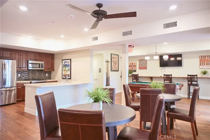 Public Kitchen