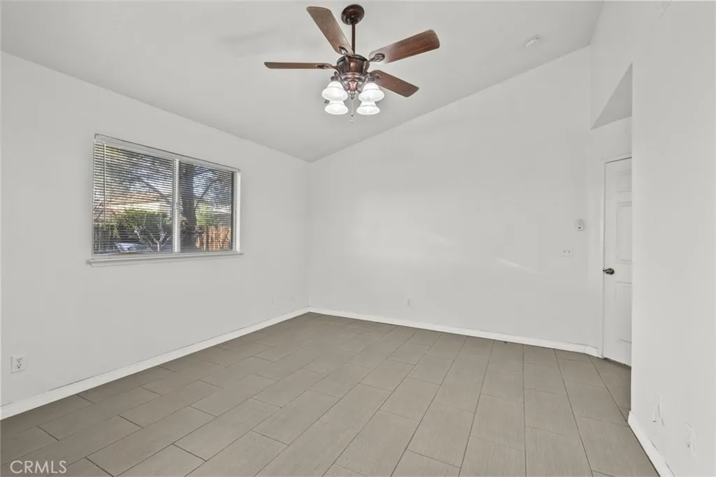 44105 Acacia Street, Lancaster, California 93535 home-pic-27