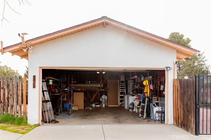 38990 Juniper Tree, Palmdale, California 93551