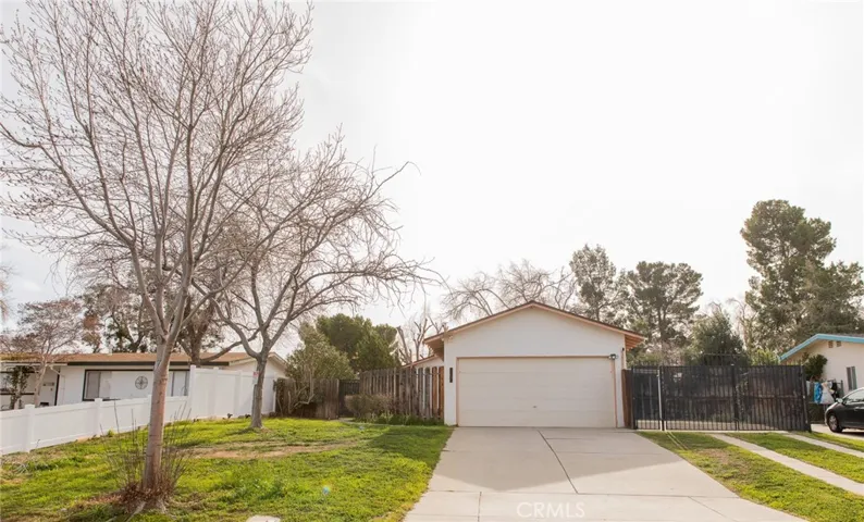 38990 Juniper Tree, Palmdale, California 93551