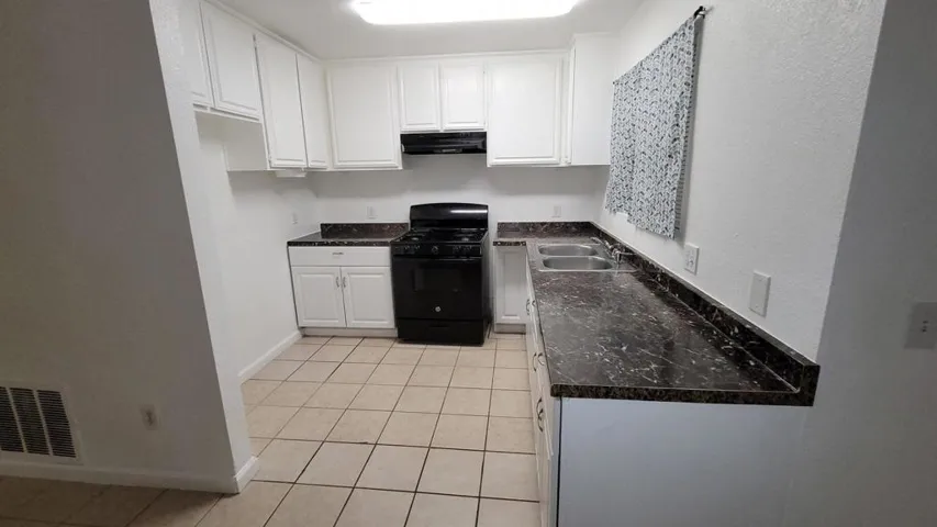 t23