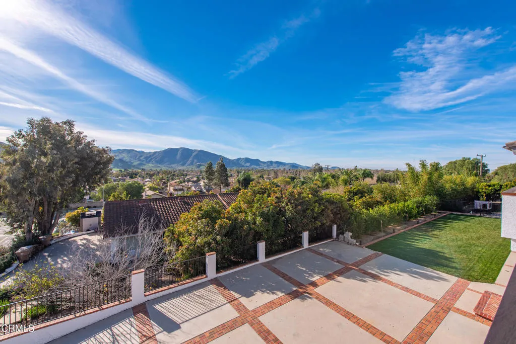 2207 Terra Bella Lane, Camarillo, California 93012 home-pic-16