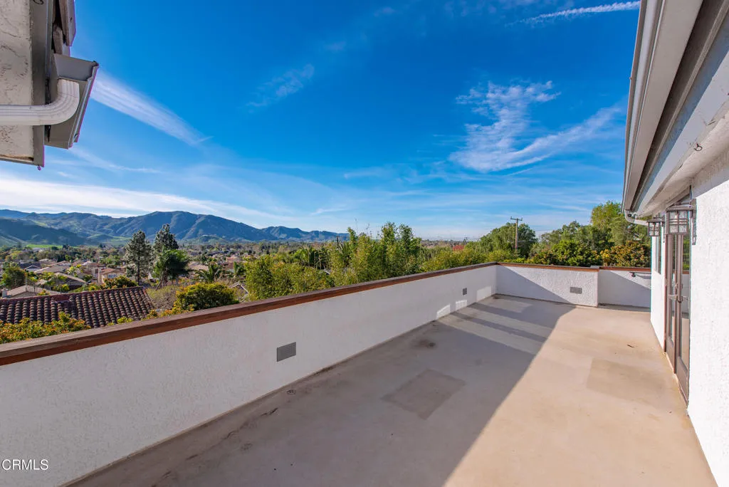 2207 Terra Bella Lane, Camarillo, California 93012 home-pic-24