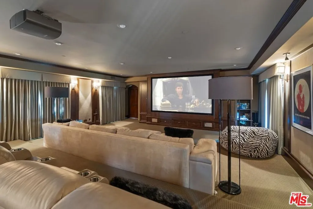 21 Seat Theater