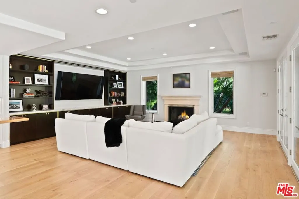 2nd Family Room/Den