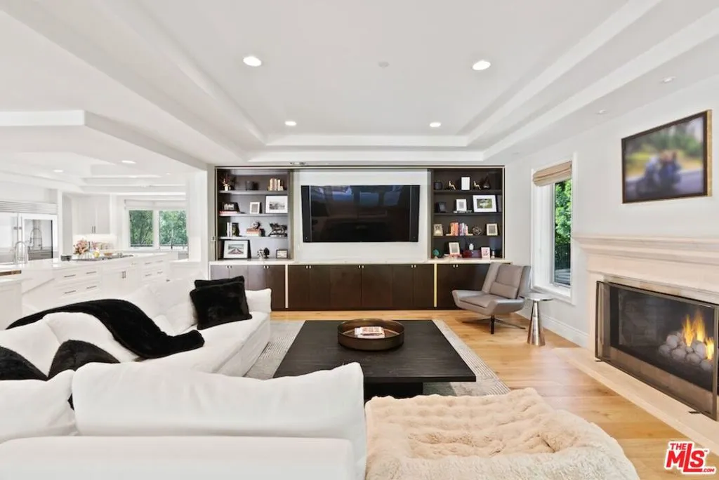 2nd Family Room/Den