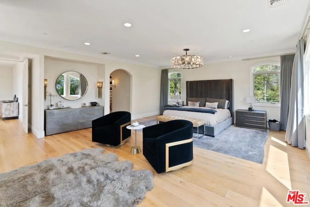 Primary Suite