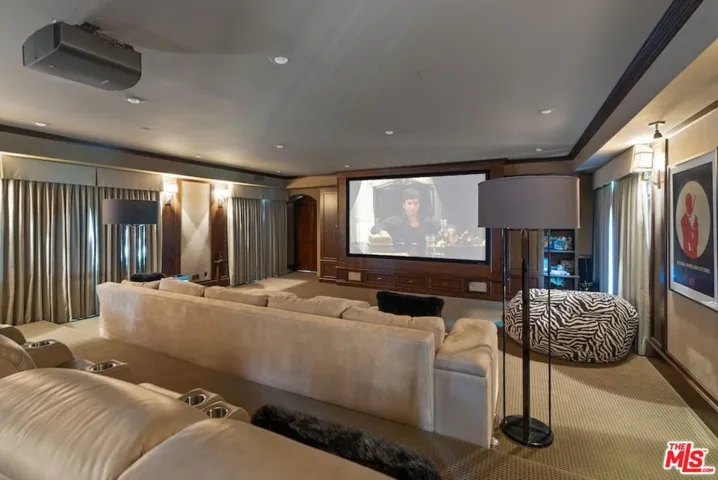 21 Seat Theater