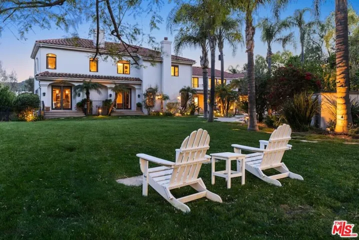 Lush Private Grounds