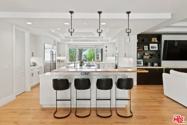 Breakfast Bar