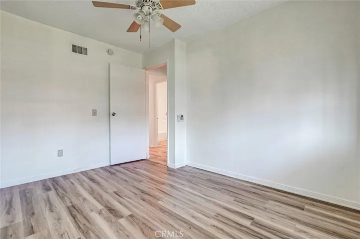 2ND BEDROOM 4