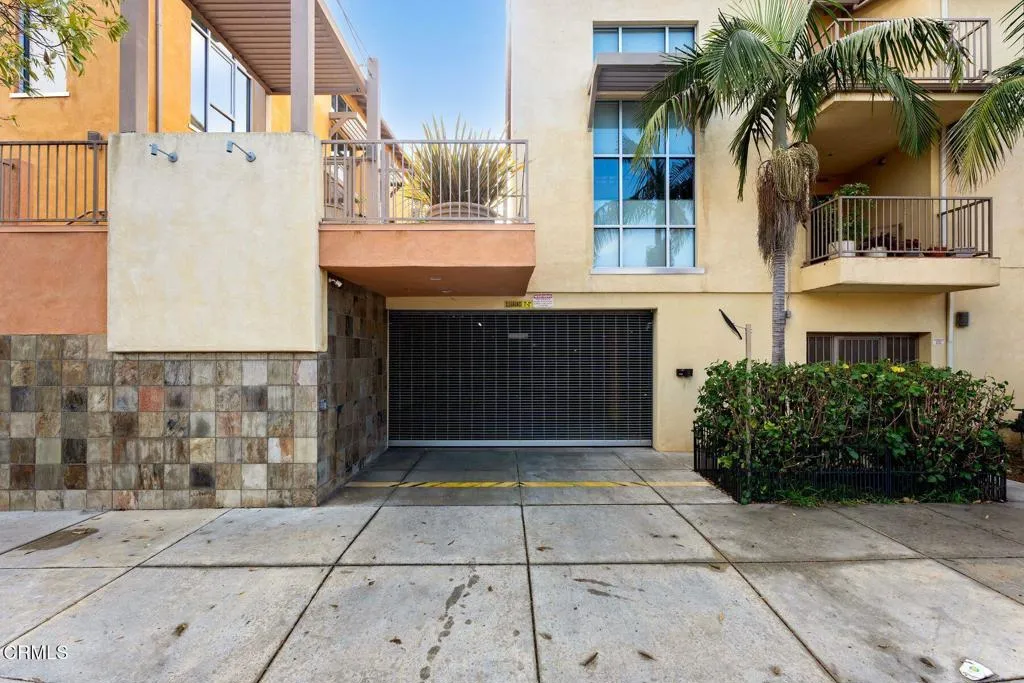 285 N Ventura Avenue 5, Ventura, California 93001 home-pic-23