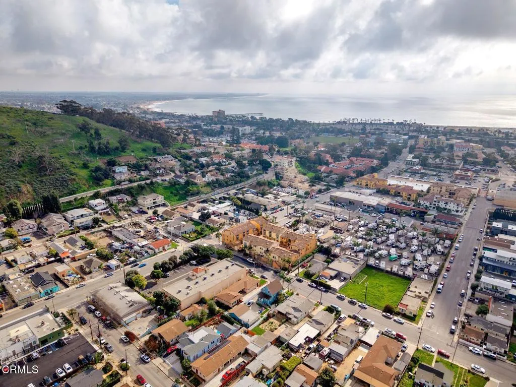 285 N Ventura Avenue 5, Ventura, California 93001 home-pic-32