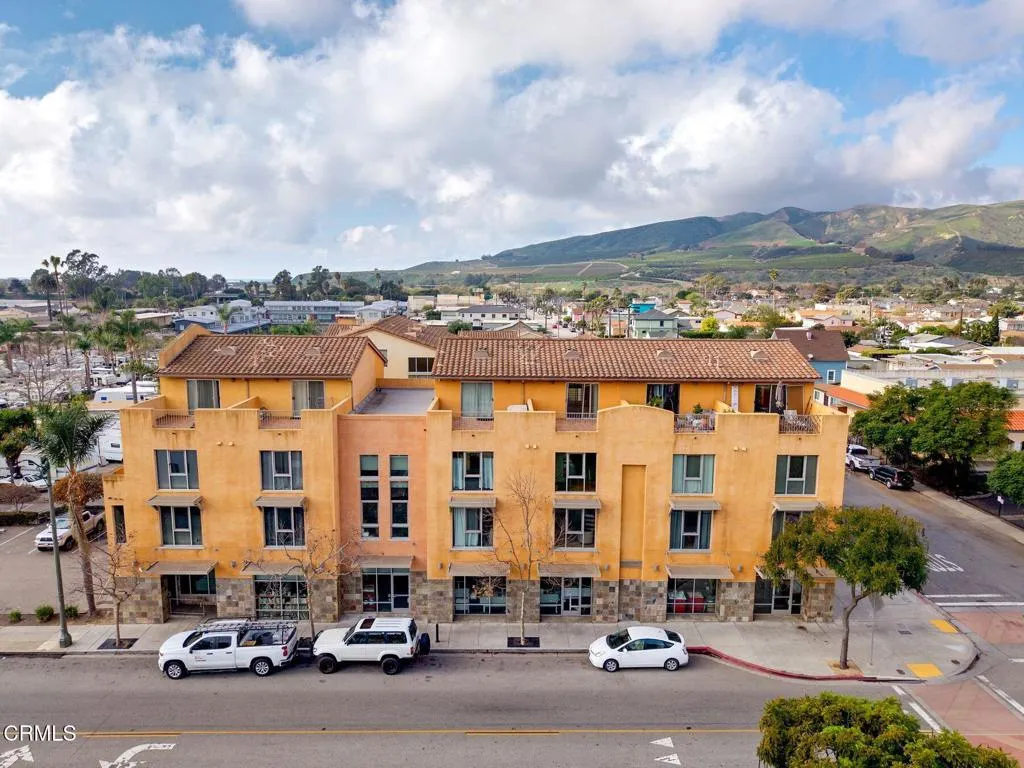285 N Ventura Avenue 5, Ventura, California 93001 home-pic-2