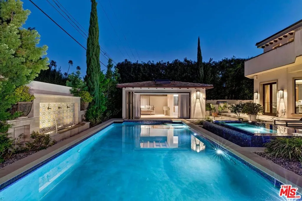 610 N Rodeo Drive, Beverly Hills, California 90210 home-pic-35