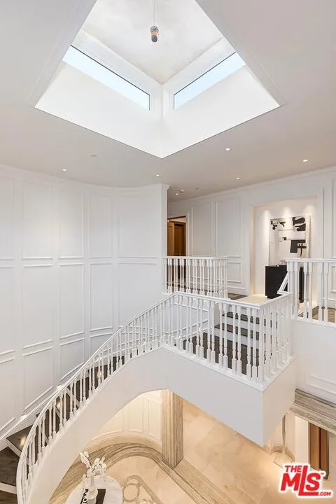 610 N Rodeo Drive, Beverly Hills, California 90210 home-pic-16