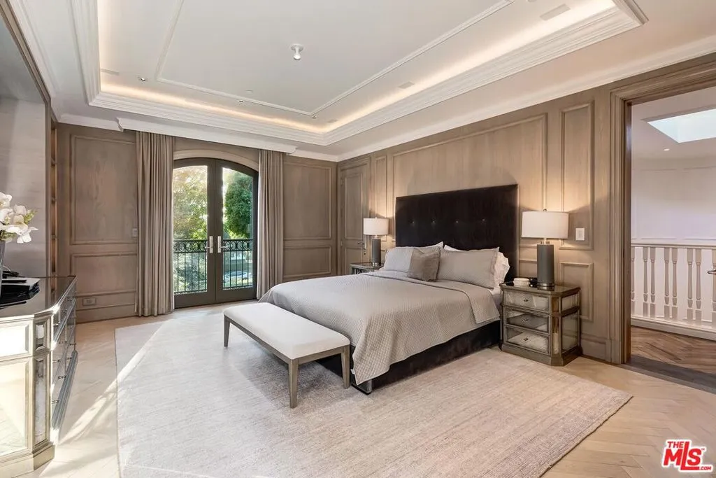 610 N Rodeo Drive, Beverly Hills, California 90210 home-pic-23