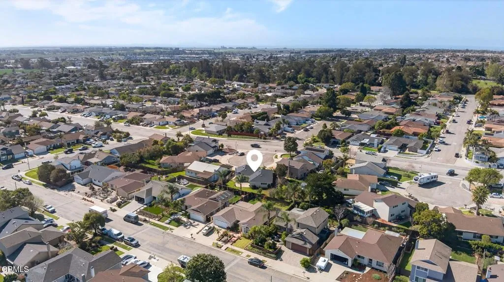 7451 Marmota Court, Ventura, California 93003 home-pic-11