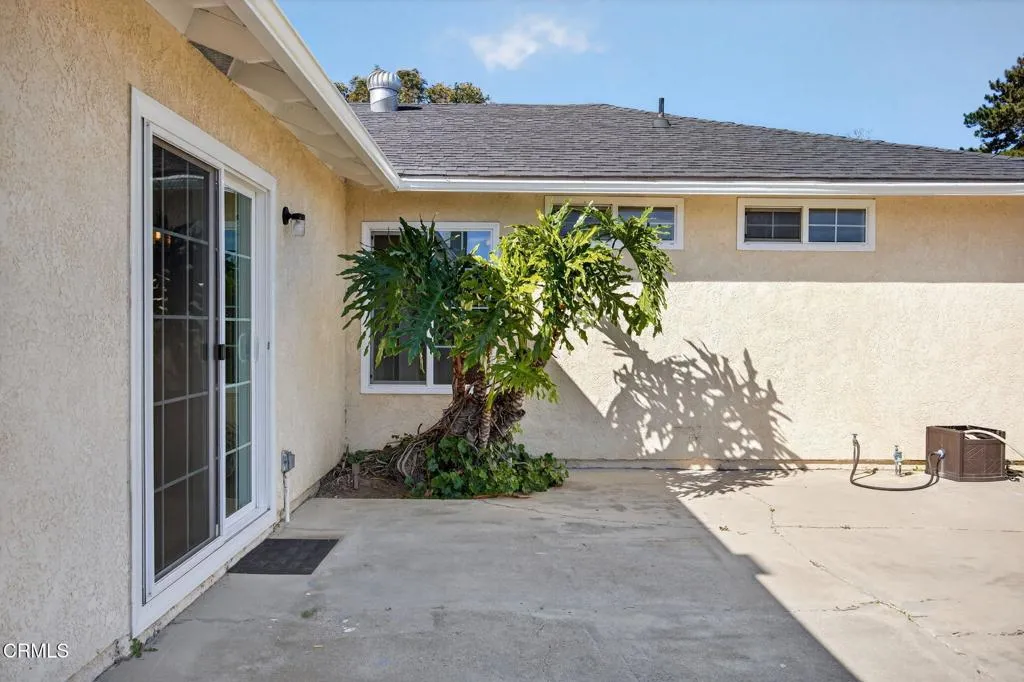 7451 Marmota Court, Ventura, California 93003 home-pic-34