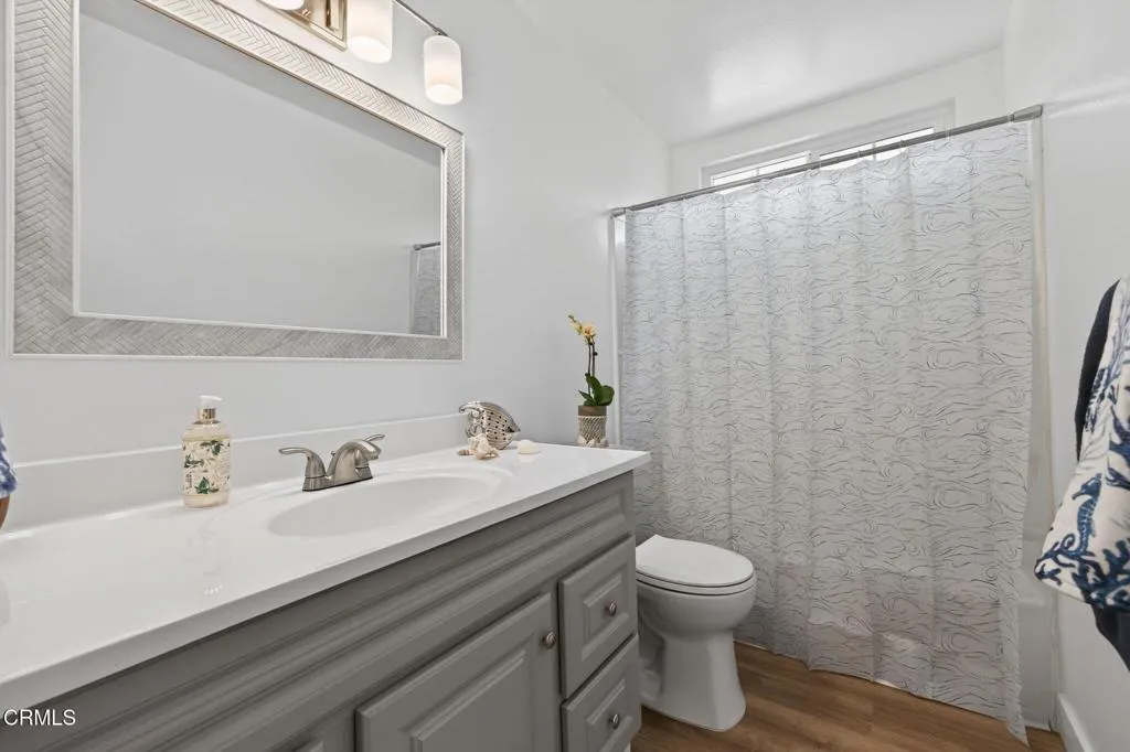7451 Marmota Court, Ventura, California 93003 home-pic-31