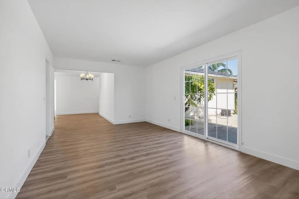 7451 Marmota Court, Ventura, California 93003 home-pic-25