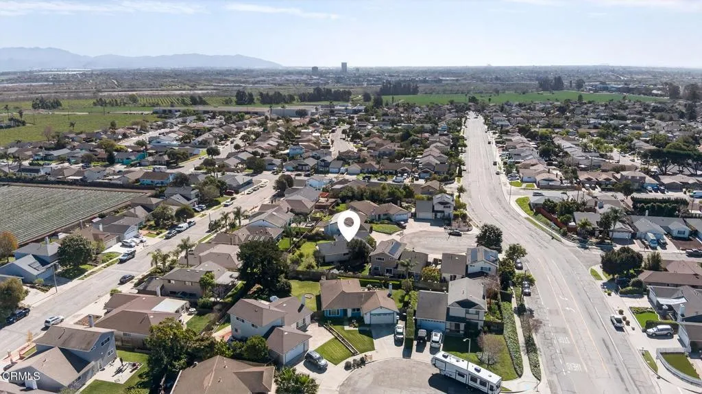 7451 Marmota Court, Ventura, California 93003 home-pic-12