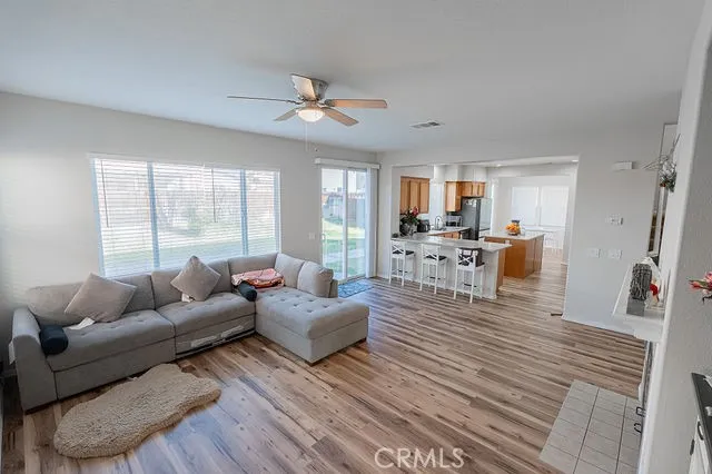 2865 Placentia, San Jacinto, California 92582 home-pic-4