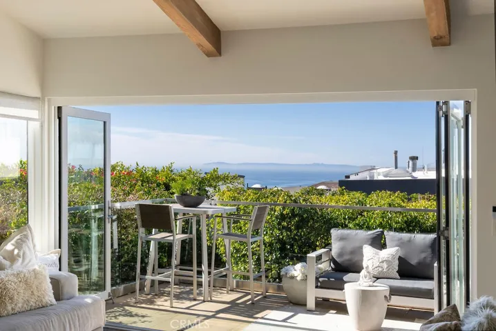 1973 Cortez Avenue, Laguna Beach, California 92651