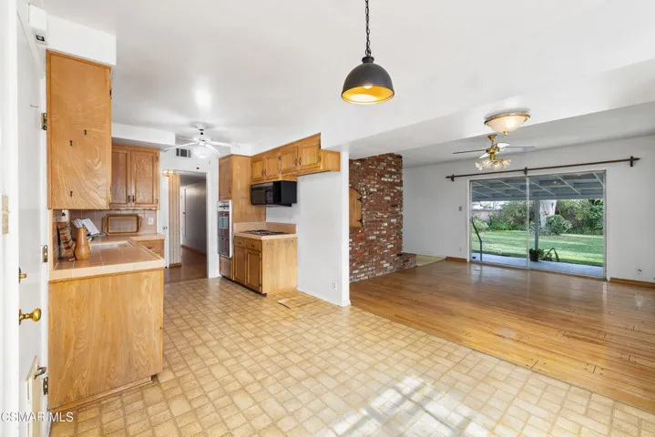 15_11980964_185696_185696-EI-115