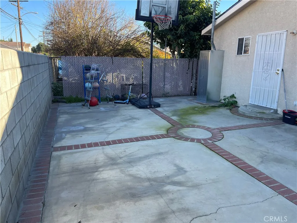 8139 Priscilla, Downey, California 90242 home-pic-32