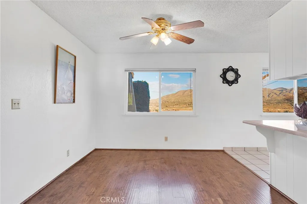 7946 Gaylop Avenue, Hesperia, California 92345 home-pic-6