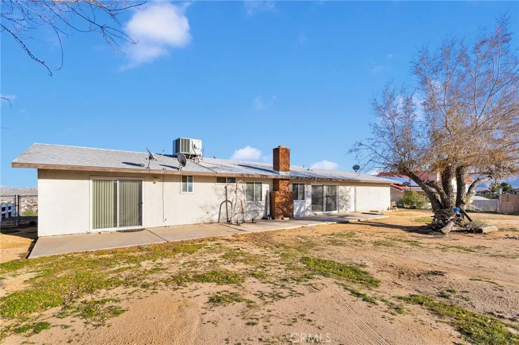 7946 Gaylop Avenue, Hesperia, California 92345 home-pic-18