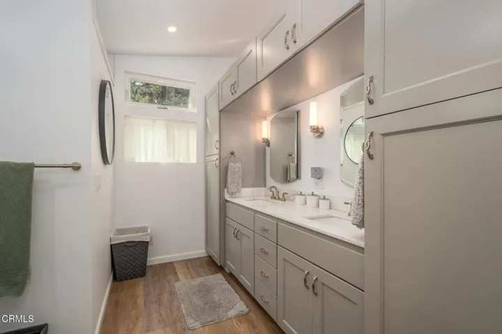 Custom Bath, Double Sinks