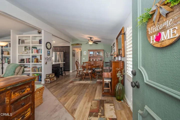 Welcome Home, Please Step In