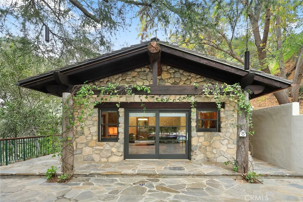 5310 Linda Vista, La Canada Flintridge, California 91011 home-pic-53