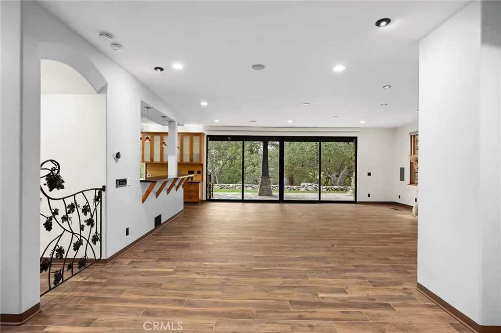 5310 Linda Vista, La Canada Flintridge, California 91011 home-pic-13
