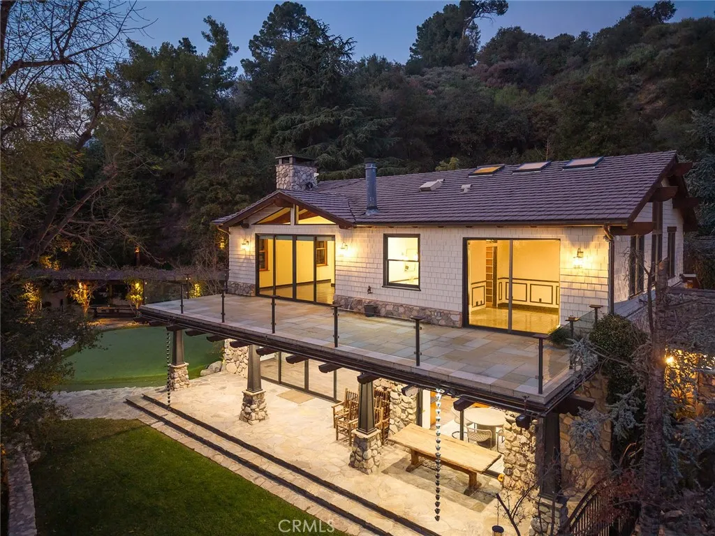 5310 Linda Vista, La Canada Flintridge, California 91011 home-pic-10