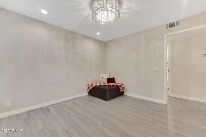 4642 Park Granada  -  HsHProd-28