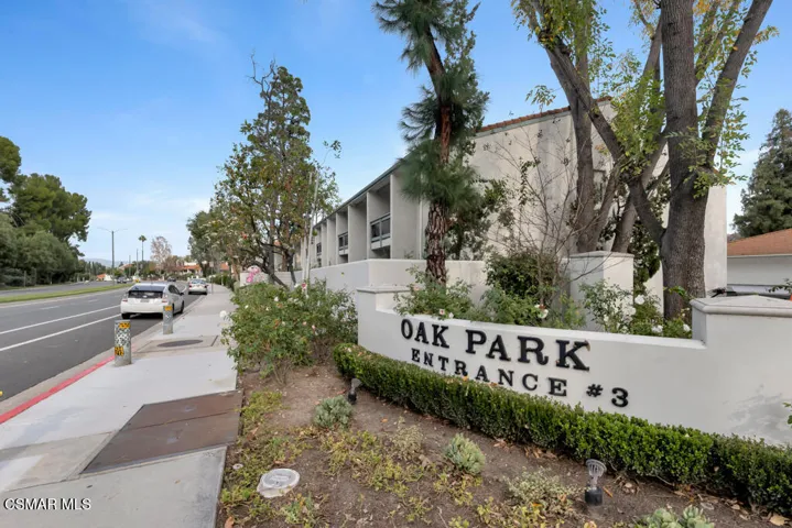 4642 Park Granada- HsHProd-1