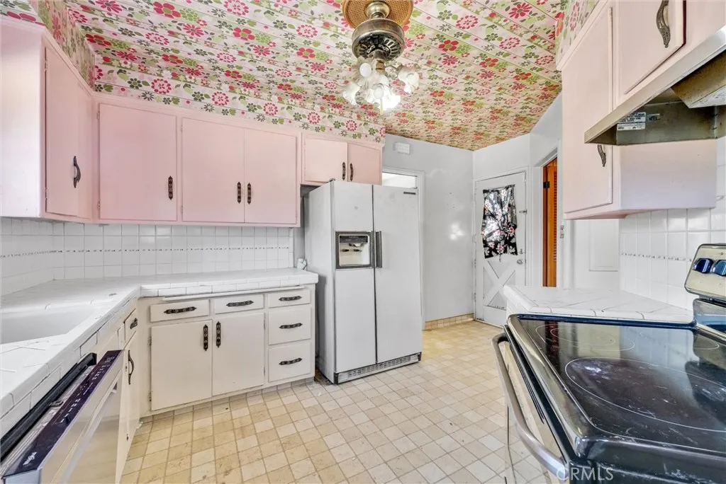 3570 Lombardy Road, Pasadena, California 91107 home-pic-6
