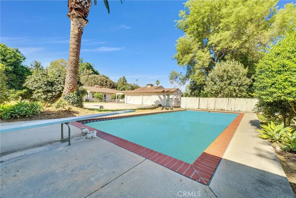 3570 Lombardy Road, Pasadena, California 91107 home-pic-35