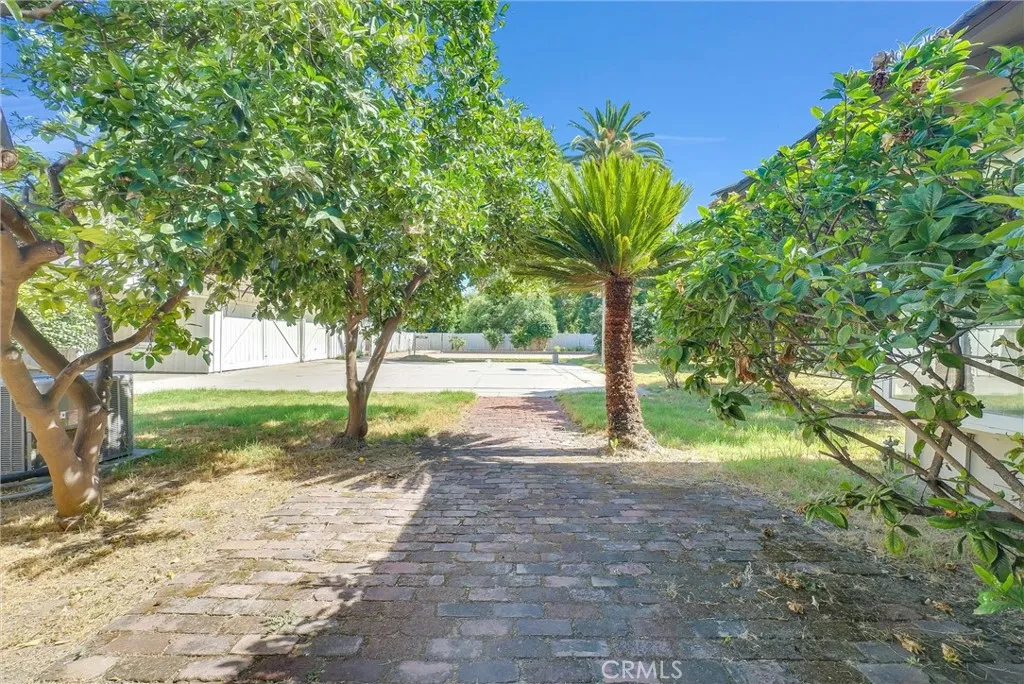 3570 Lombardy Road, Pasadena, California 91107 home-pic-29
