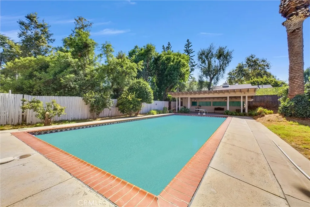 3570 Lombardy Road, Pasadena, California 91107 home-pic-33