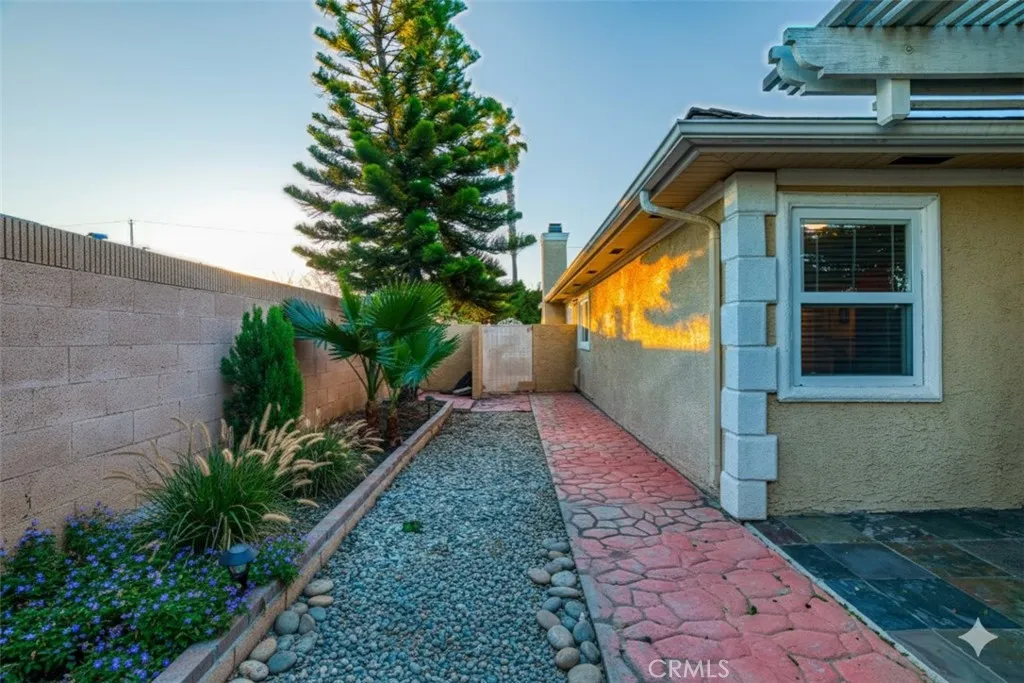 18202 Beach Boulevard, Huntington Beach, California 92648 home-pic-25