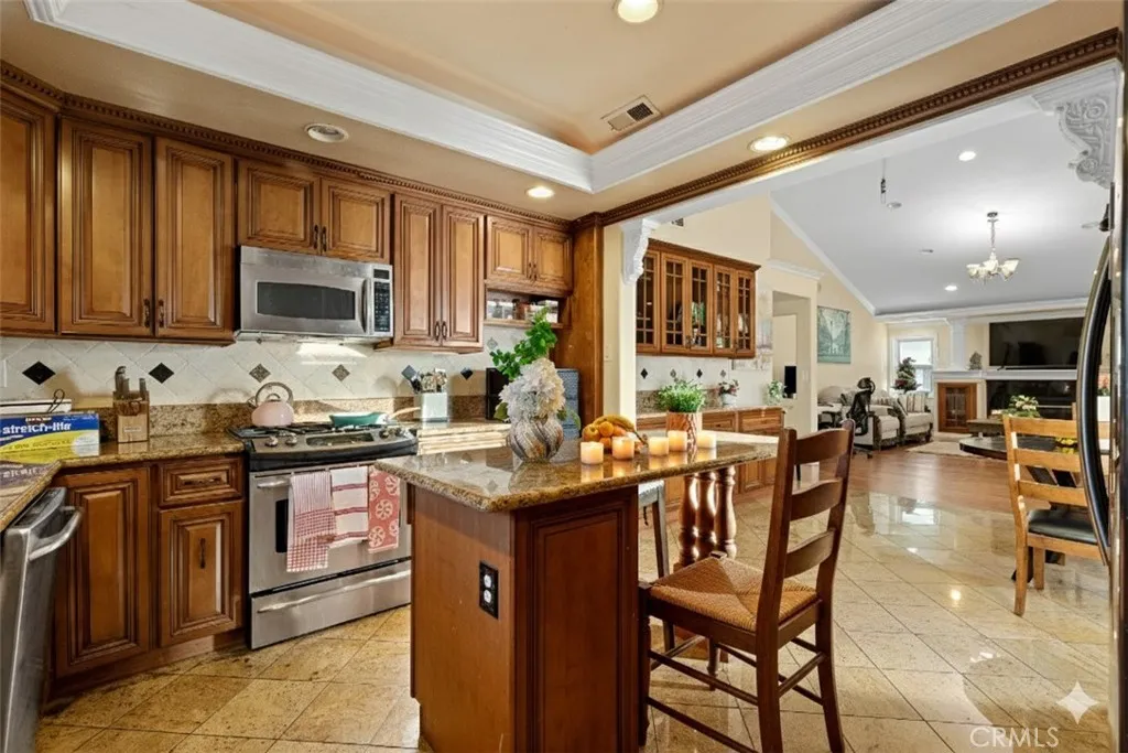 18202 Beach Boulevard, Huntington Beach, California 92648 home-pic-9