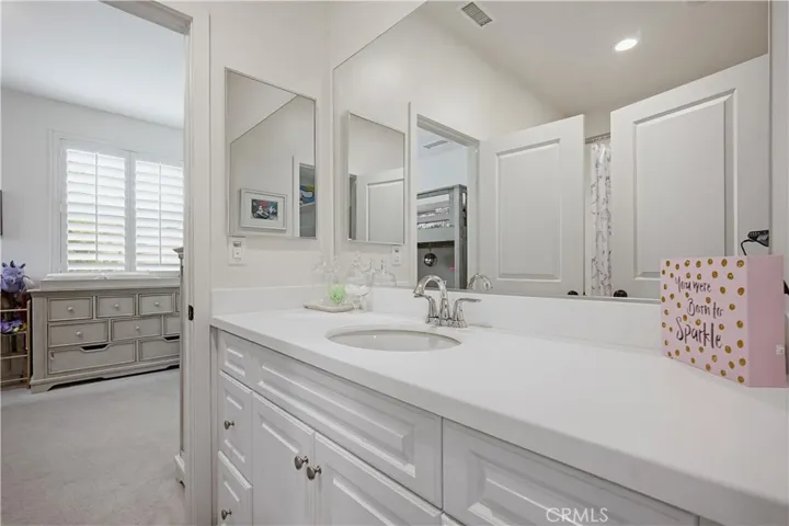 jack and Jill bathroom