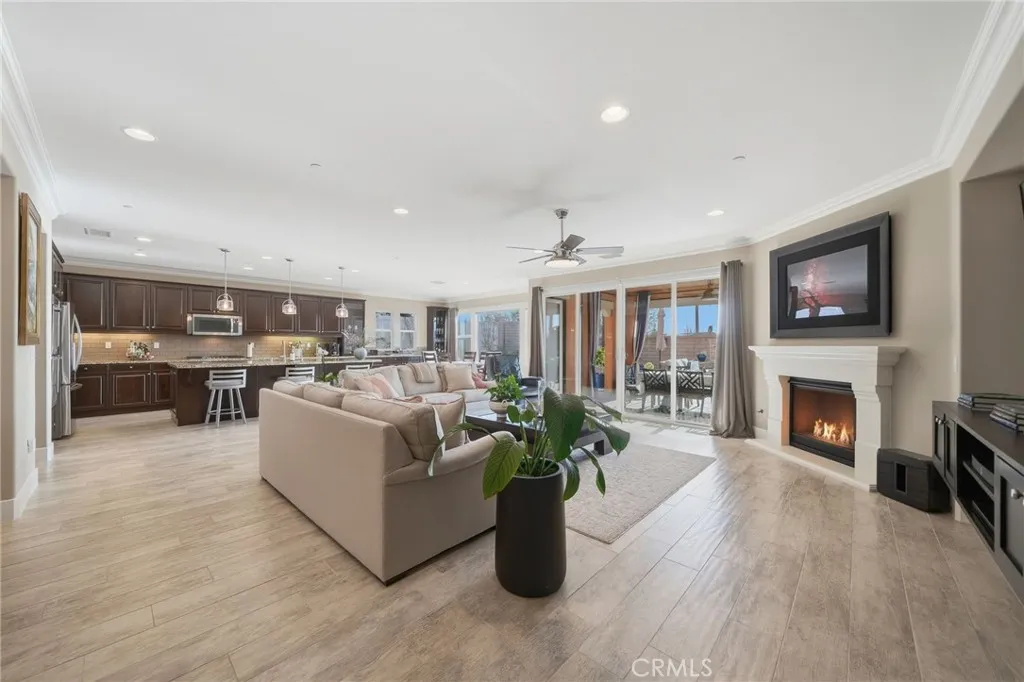 35421 Birchbrook, Winchester, California 92596 home-pic-2